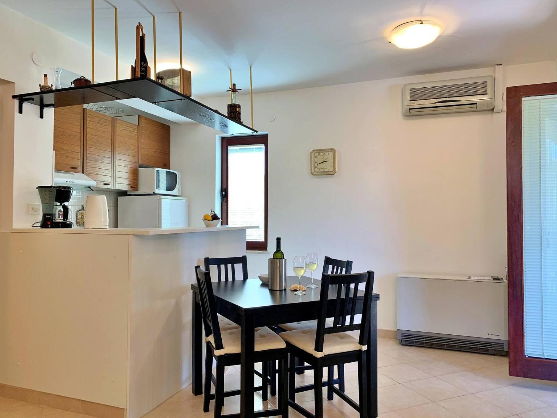 Apartments Viola Šilo Eksteriør bilde